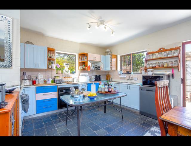 3 BEDROOM FREESTANDING SOLD IN CAPRI
